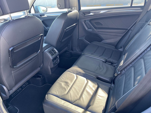 Imagen 12 de 13 de Volkswagen Tiguan 2018 2.0 Highline At