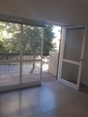 Imagen 7 de 10 de Venta Depto 2 Amb A La Calle Zona Plaza Mitre