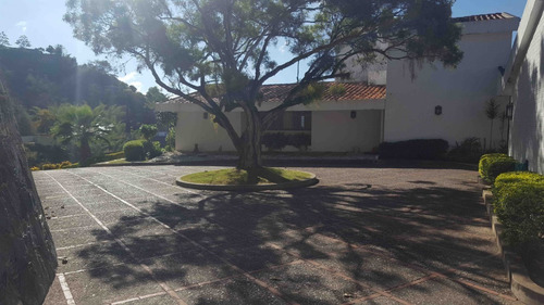 Imagen 1 de 8 de Casa Agradable De Un Nivel En Los Campitos