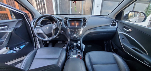 Hyundai Santa Fe Diesel 2018 4wd 62000 Km