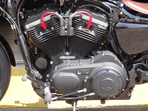 Harley Davinson Iron 883