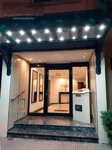 Imagen 1 de 11 de Departamento De 2 Amb Al Fte C/cochera. San Justo.