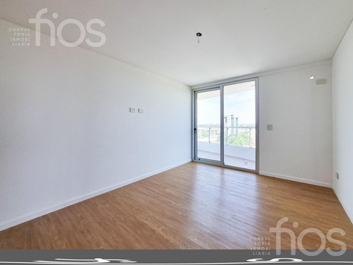 Venta Departamento De Dos Dormitorios Con Balcon, Cochera Y Amenities En Puerto Norte