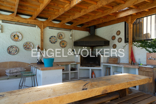 Estupenda Casa En Pinares