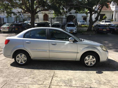 Kia Rio 2012 1.6 4 P