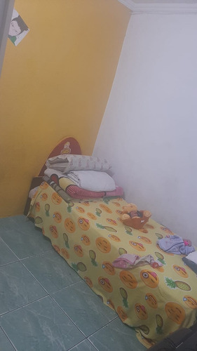 Casa 2 Quartos Cozinha Varanda Sem Garagem