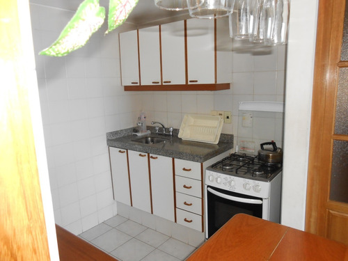 Imagen 4 de 14 de Apartamento En Piriapolis Edificio La Riviera Frente Al Mar