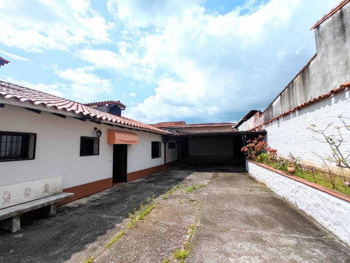 Imagen 16 de 20 de Casa Quinta En Venta Pueblo Nuevo Áreas Verdes