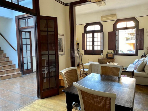 Casa Venta 4 Dormitorios Pocitos Garaje