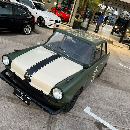 Bmw De Carlo 700