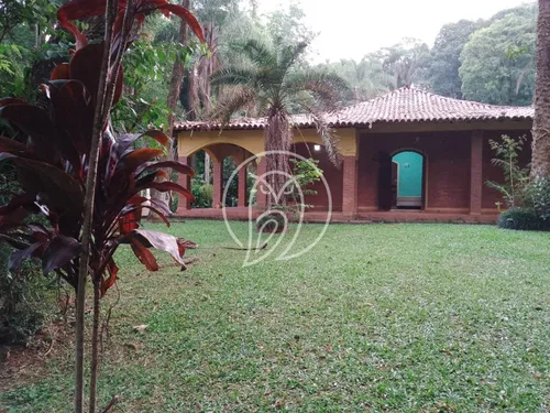 Vende Se Linda Chácara Com Área Total De 10.000m2, Em Mairiporã, São Paulo.