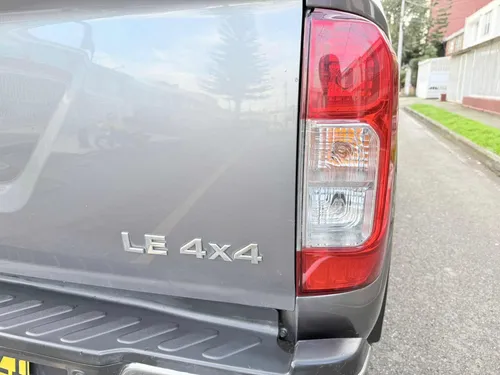 Nissan Frontier 2.5 LE DIESEL AUTOMÁTICA 4x4