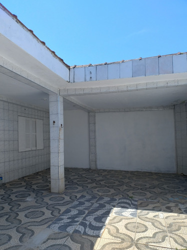 Casa Com Ótimo Preço Em Mongaguá