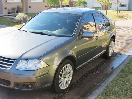 Bora 1.8t Cuero