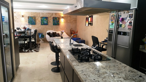 Moderno Tonw House Y Comodo En Zona Norte Sector Mañongo Focus Vende Cr