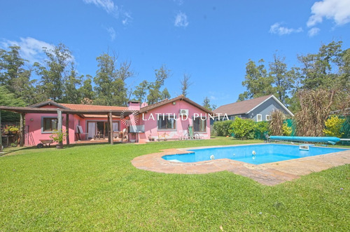 Casa En Jardines De Córdoba