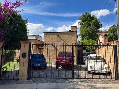 Venta De Casa Sola En Cerrada, En Queretaro, Querétaro, Junto Ex Hacienda El Salitre