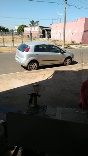 Imagem 1 de 1 de Fiat Punto 2008 1.4 Elx Flex 5p