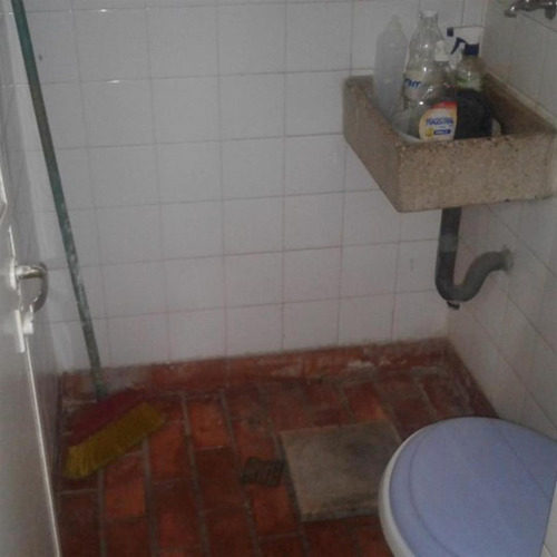 Depto De 2 Dormitorios. Montevideo/sarmiento