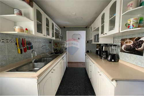 Barrio Residencial Con Gran Conectividad