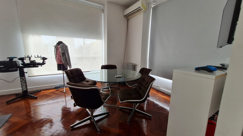 Venta De Oficina Monserrat Reciclada Toda Exterior