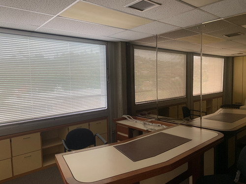 Ym Comoda Oficina De 260 M2 En Santa Paula