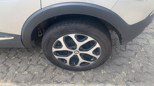 Captur Intense 1.6 Automática