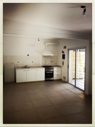 Imagen 3 de 16 de Casa - Barrio Parque Leloir