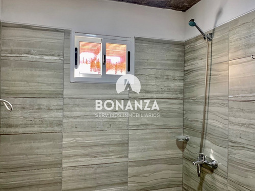 Casa En Venta Piriapolis Los Ángeles 2 Dormitorios Y 2 Baños