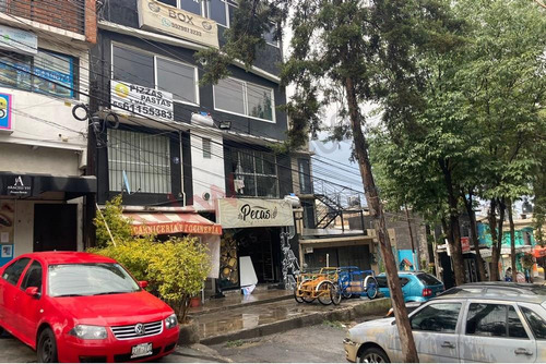 Ubicadísimo Edificio Con Locales Alto Flujo De Personas Y Desarrollo