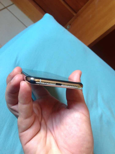 Celular iPhone XS Prata