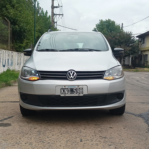 Volkswagen Suran 1.6 Trendline 11b