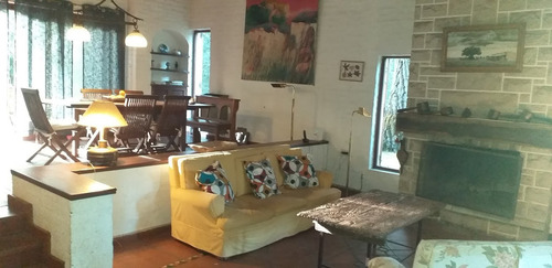 Imagen 13 de 14 de Casa En El Bosque De Cariló Con Piscina Climatizada