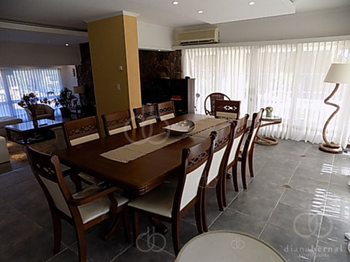 Imagen 22 de 27 de Casa En Punta Del Este Paya Mansa, 6 Dormitorios + Dep Y Piscina.