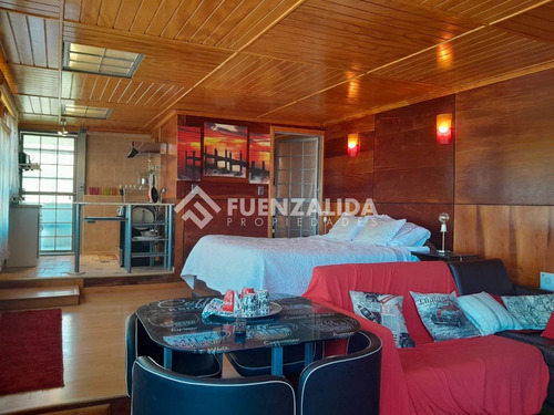 Casa En Venta Con 3 Departamentos Y Un Loft En Valparaíso