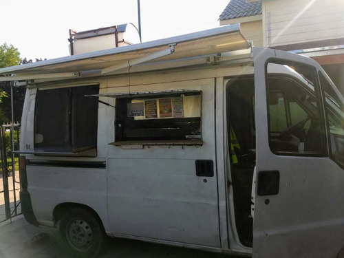 Imagen 1 de 7 de Camioneta Food Truck Completamente Equipada