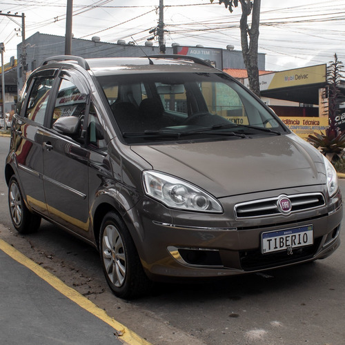 Imagem 3 de 9 de Fiat Idea Essence 1.6 2015