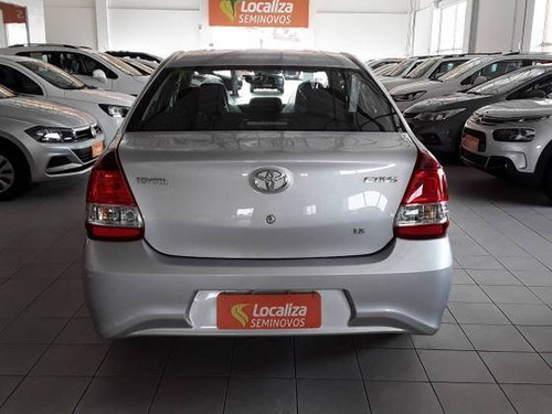 Toyota Etios 1.5 X Plus Sedan 16v Flex 4p Automático