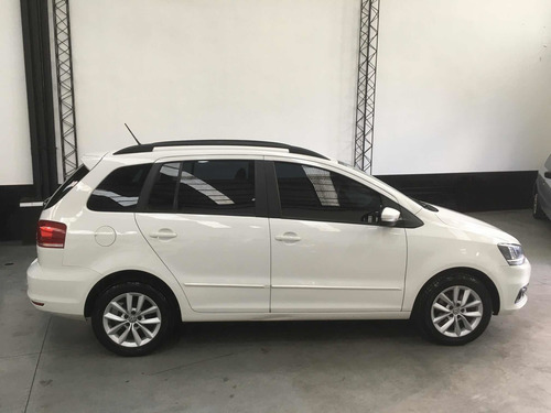 Volkswagen Suran 1.6 Trendline 2015