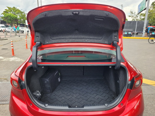 Mazda 3 2.0 Touring