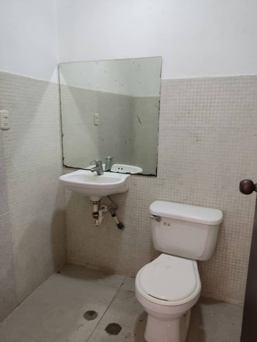 Local En Venta Ave Bolivar Porlamar