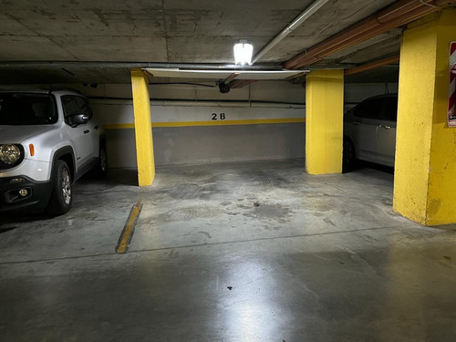 Imagen 5 de 8 de Cocheras Cubiertas A Metros Del Hospital Italiano