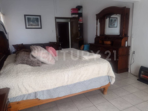 -se Vende Casa En Col. Burocrata En Cd. Cuauhtemoc, Chih