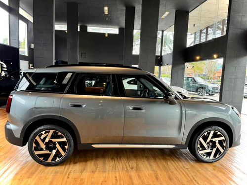 Mini Cooper Countryman C Favoured New Model