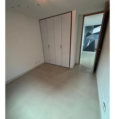 Apartamento Piso 5 Unidad Completa-cumbres- Envigado