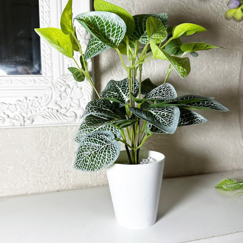 Planta Artificial Con Maceta Escritorio Conica + Piedras