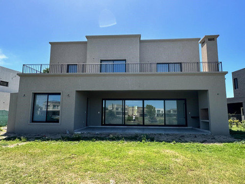 Casa  En Alquiler En El Cantón, Escobar, G.b.a. Zona Norte