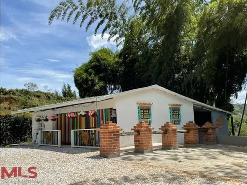 Encantadora Casa A 10 Min De Guatape(mls#239128)
