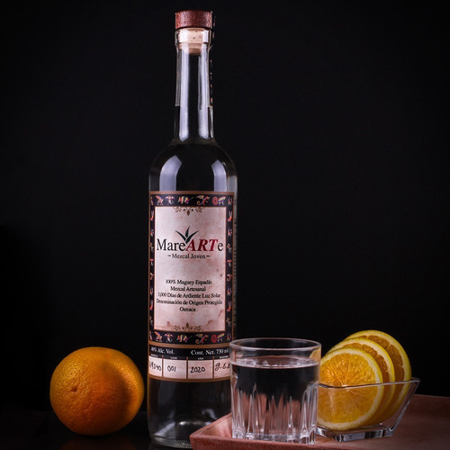 Imagen 3 de 8 de Mezcal 100% Maguey Espadín Marearte Joven De Oaxaca 750 Ml