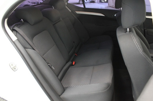 Imagen 5 de 11 de Citroen C4 Lounge 2.0 I 16v Origine 2015 La Plata 294